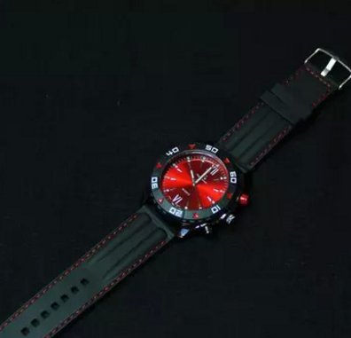 Quartz Men's Watch with Silicone Sports Dial