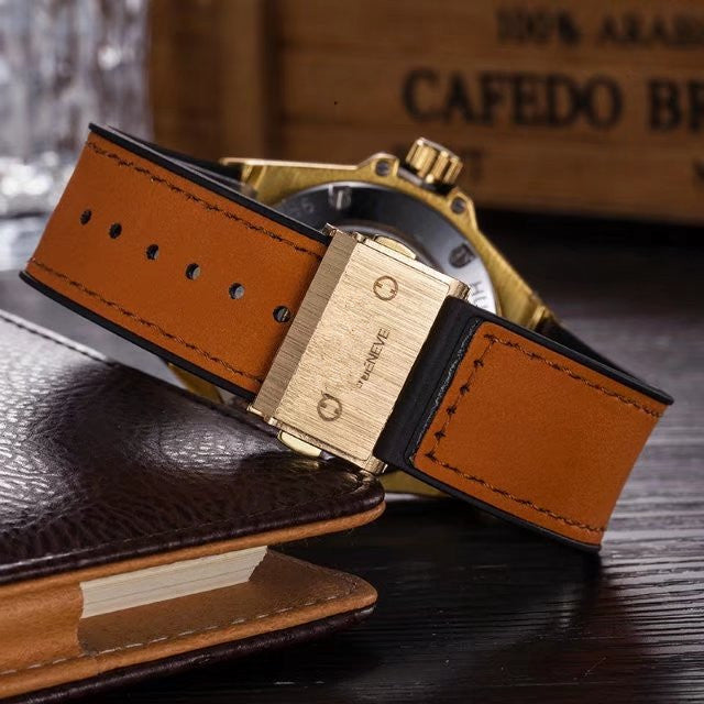 Fashionable Quartz Men's Watch with Leather Strap