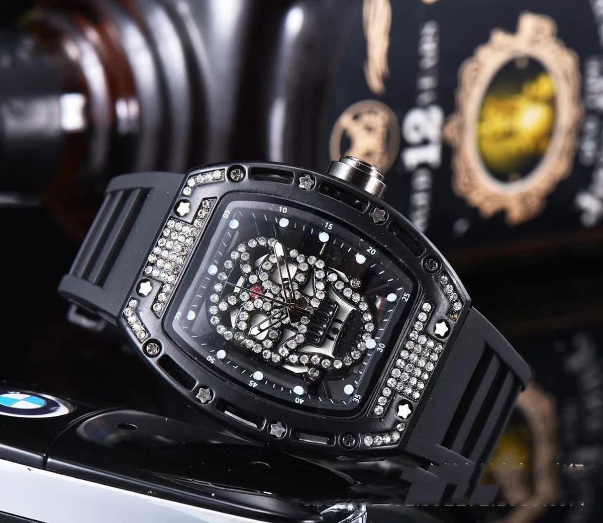 Fashion Tonneau Hollow Men's Silicone Quartz Watch