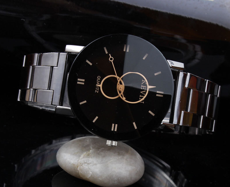 Quartz Men's Watch with Fashionable Steel Band