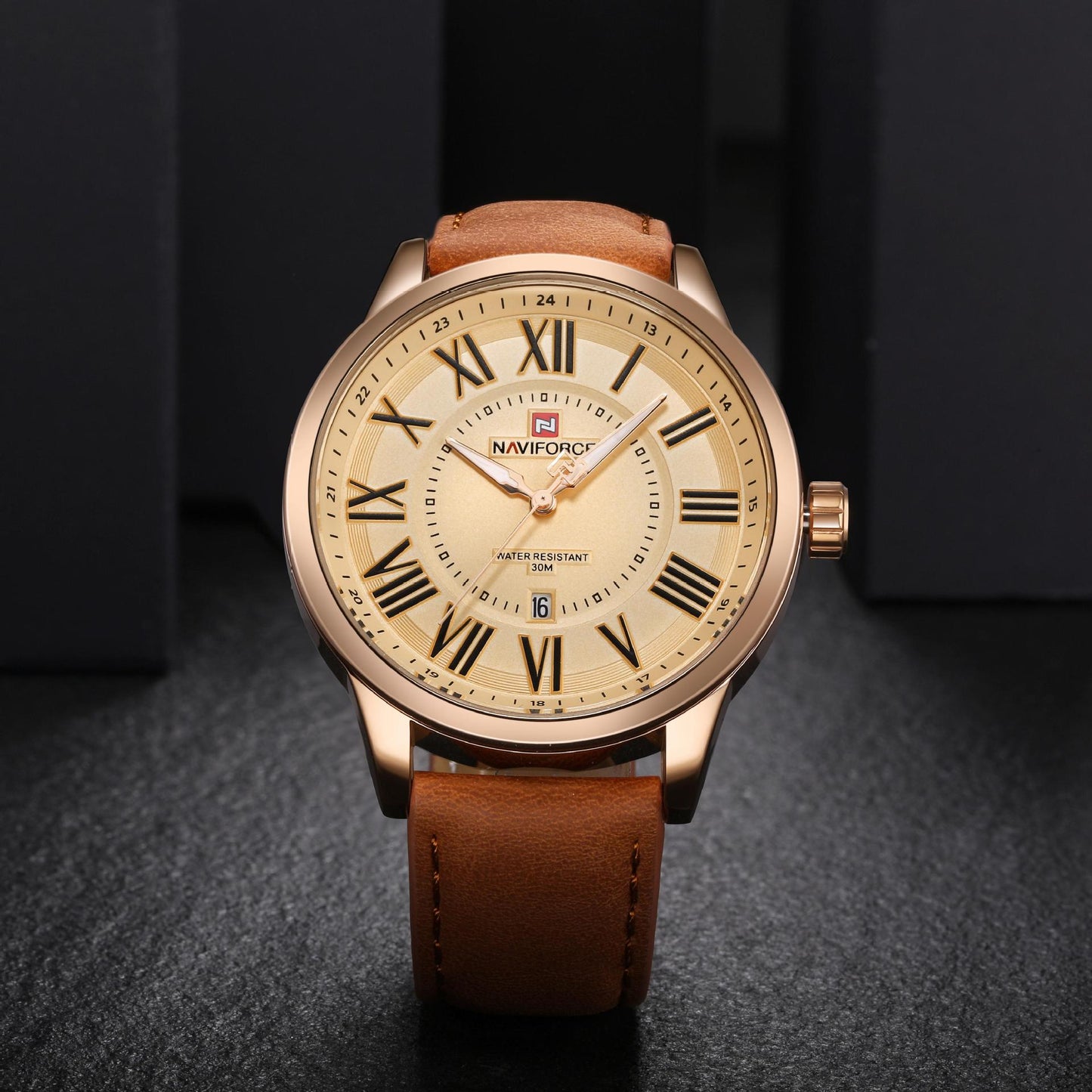 NAVIFORCE 9126 Men's Quartz Watch with Leather Strap