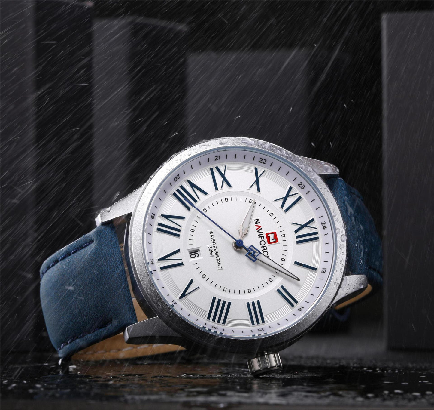 NAVIFORCE 9126 Men's Quartz Watch with Leather Strap
