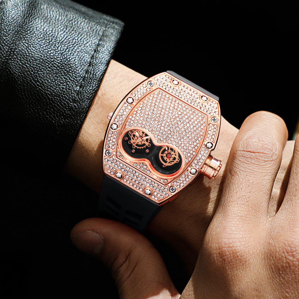 Fashion Diamond Men's Quartz Watch with Unique Style