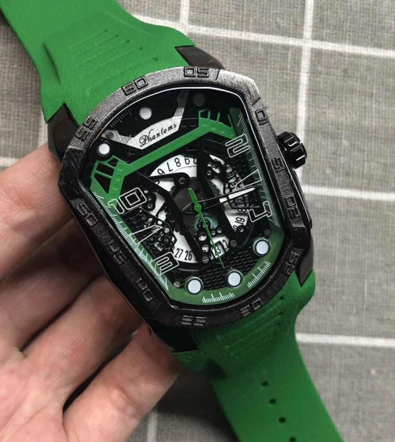 Men's Leather Quartz Watch with Adjustable Strap