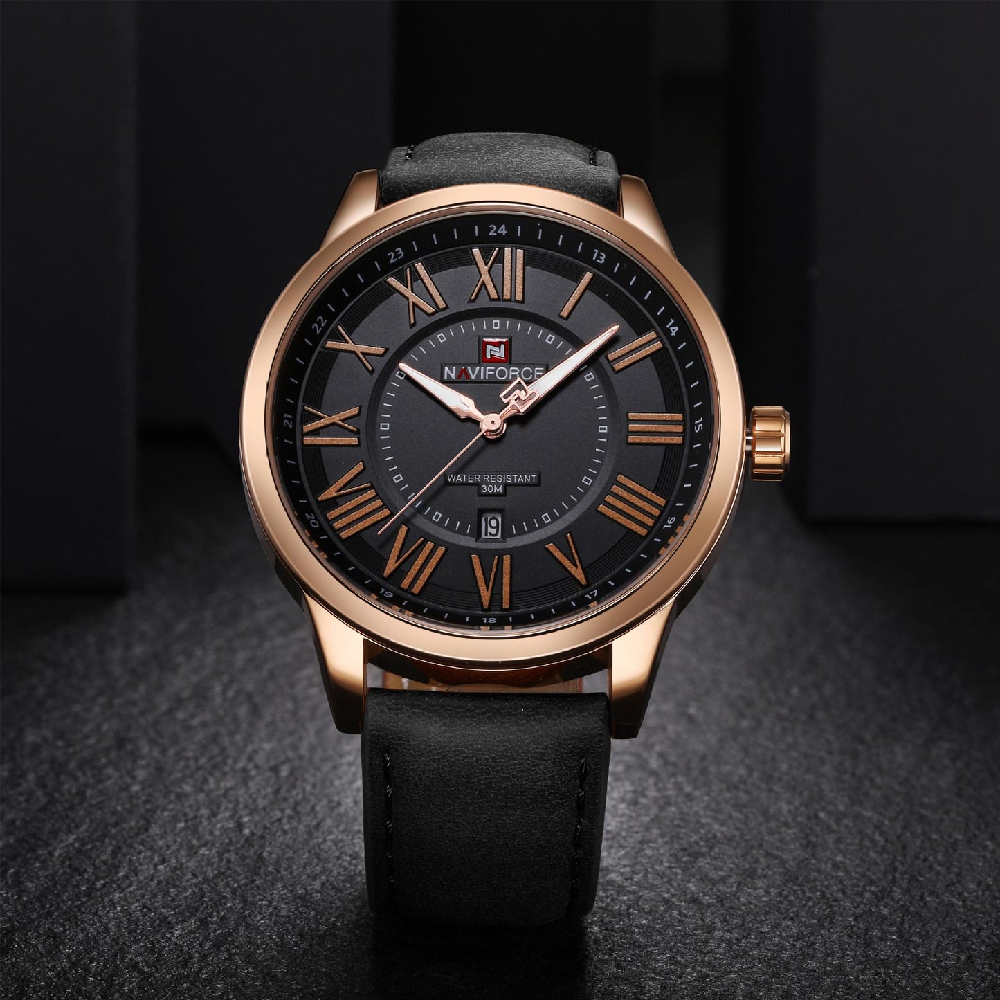 NAVIFORCE 9126 Men's Quartz Watch with Leather Strap