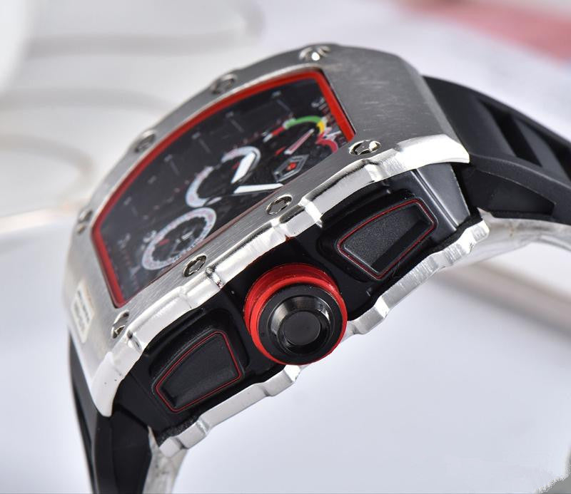 Quartz Men's Watch with Silicone Band (European Style)
