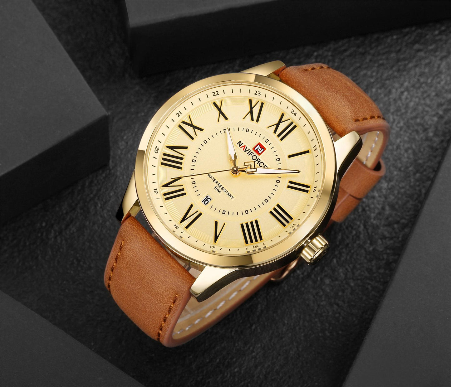 NAVIFORCE 9126 Men's Quartz Watch with Leather Strap