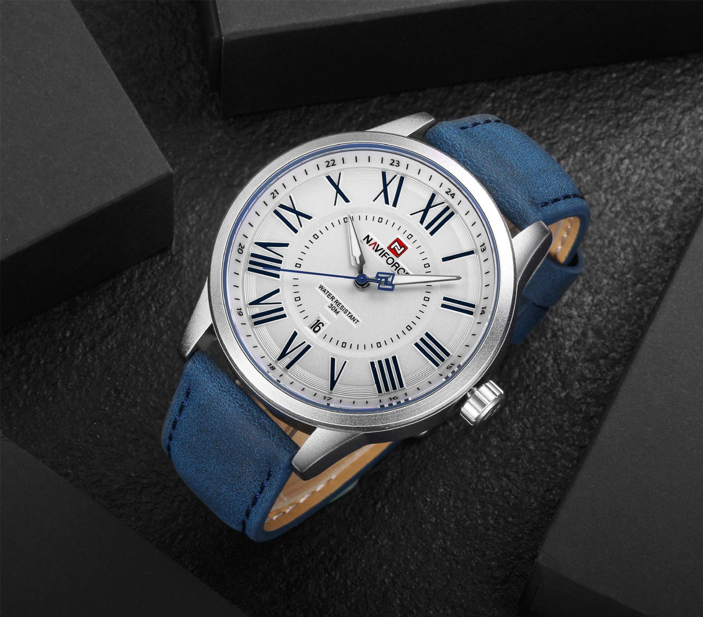 NAVIFORCE 9126 Men's Quartz Watch with Leather Strap